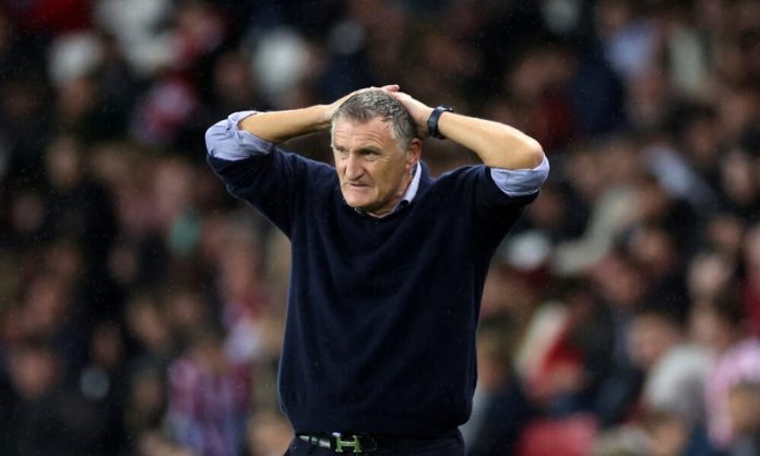 Tony Mowbray issues early Sunderland team news ahead of Wigan Athletic clash
